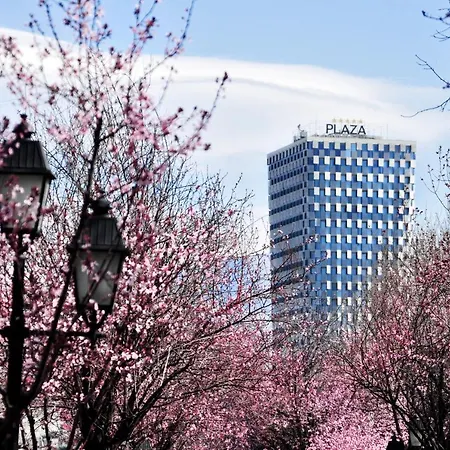 Maritim Plaza Hotel
