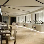 Maritim Plaza 5*