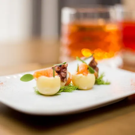 Maritim Plaza 5* Tirana