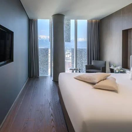 Maritim Plaza 5* Tirana