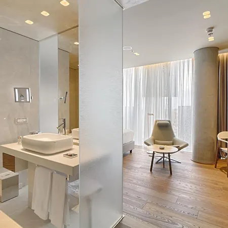 Maritim Plaza 5* Tirana