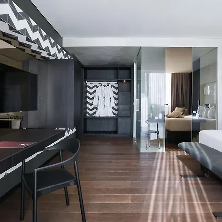 Maritim Plaza 5*