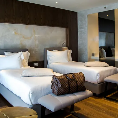 Maritim Plaza 5*