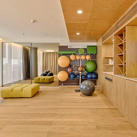 Hotel Maritim Plaza 5*