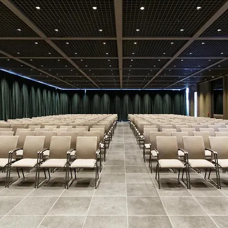 Maritim Plaza Tirana