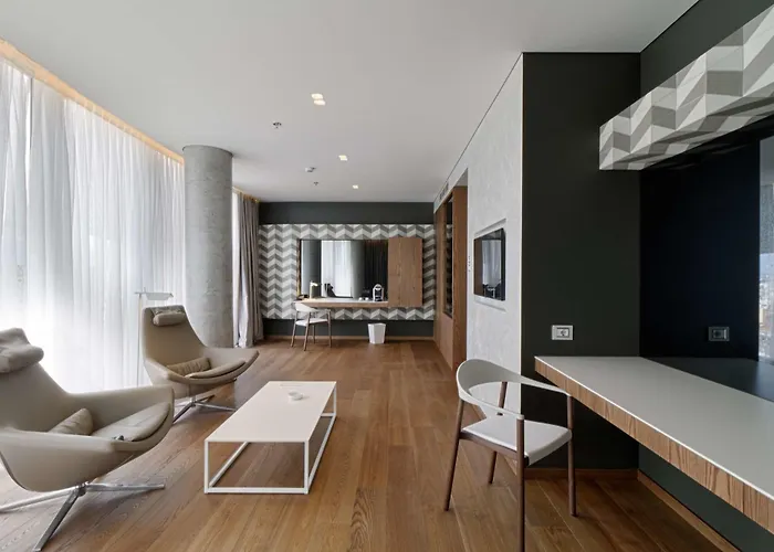 Otel Maritim Plaza 5*