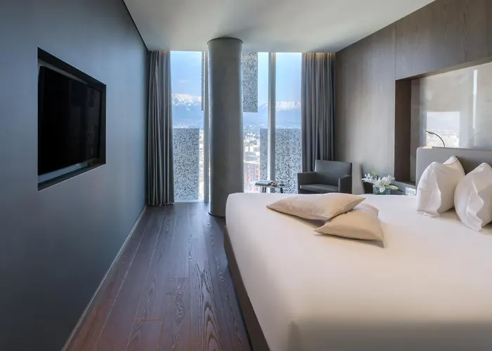 Maritim Plaza 5* Tiran