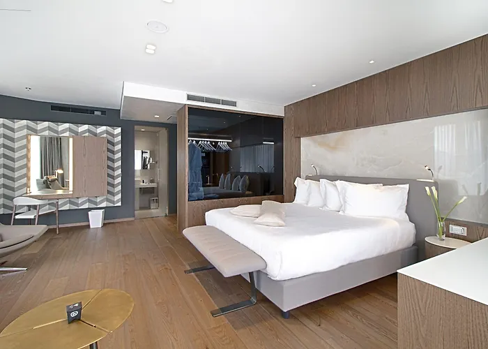 Maritim Plaza Otel Tiran