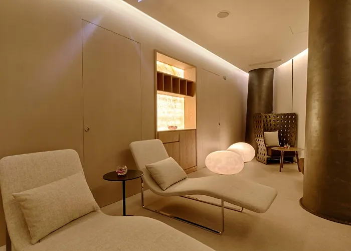 Otel Maritim Plaza Tiran