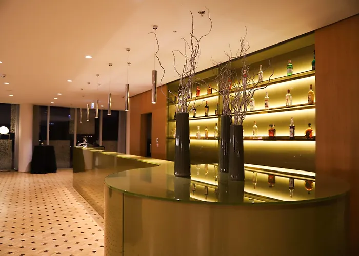 Maritim Plaza 5* Tiran