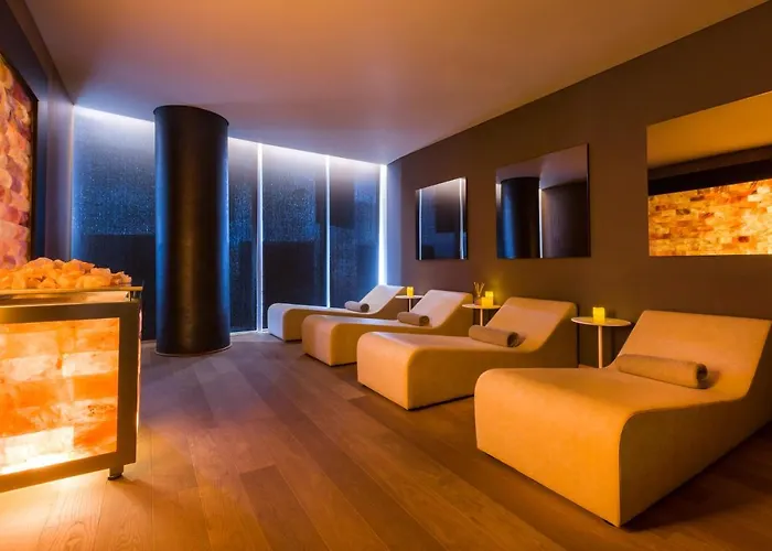 Maritim Plaza Otel Tiran